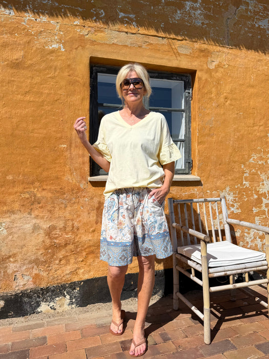 Shorts med gul top - Shorts med gul top
