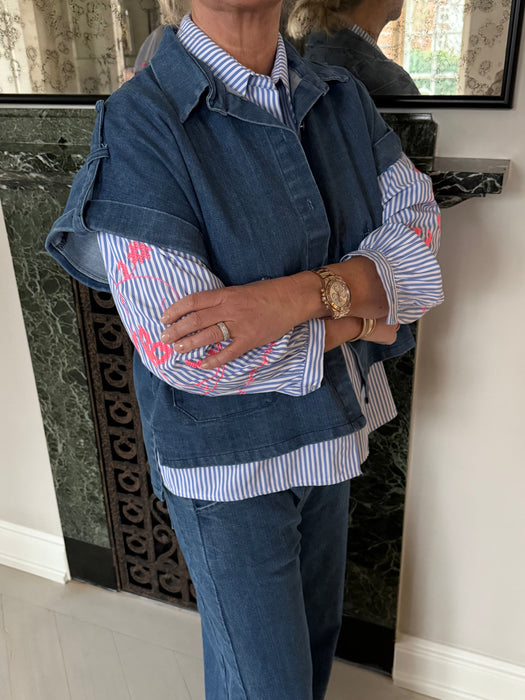 Stribet skjorte og kappe - Stribet skjorte og kappe