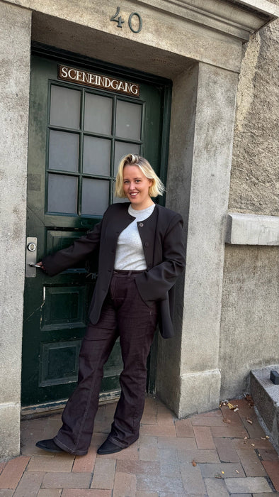 Brune jeans og ruskindsjakke - Brune jeans og ruskindsjakke