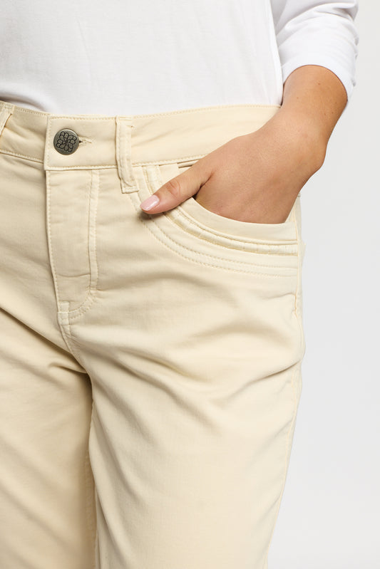  i Off white fra 2-Biz