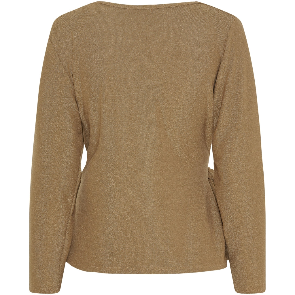 153275 | Marta du Château - Andi Guld