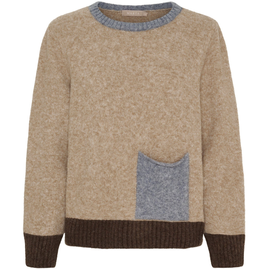 152832 | Marta du Château - Elora Brun