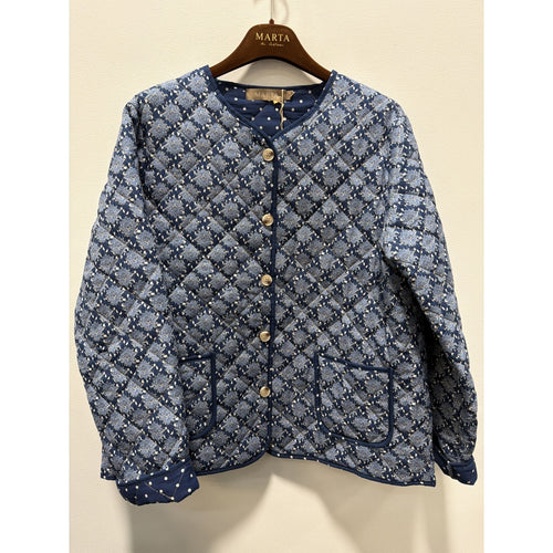 153718 | Marta du Château - Avril Blå