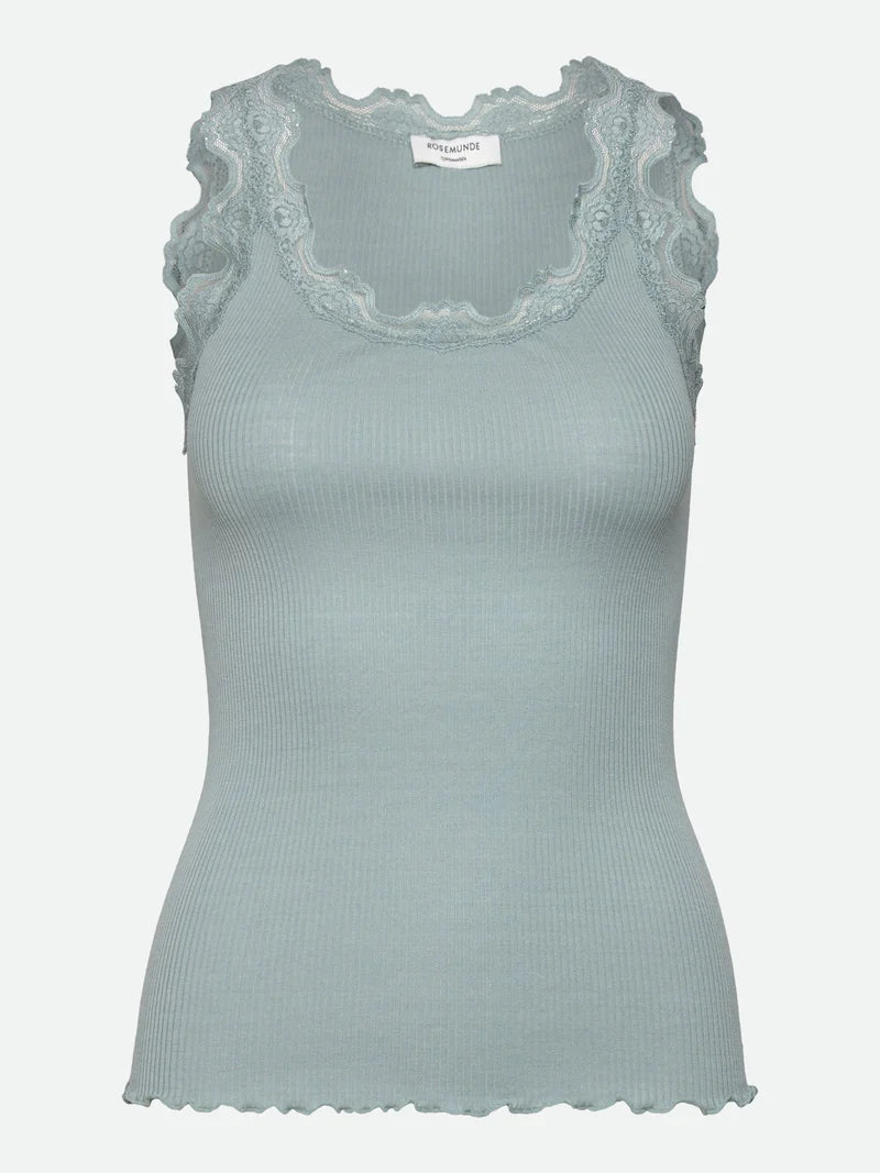 148711 | Rosemunde - Silk Top W/ Lace Blå