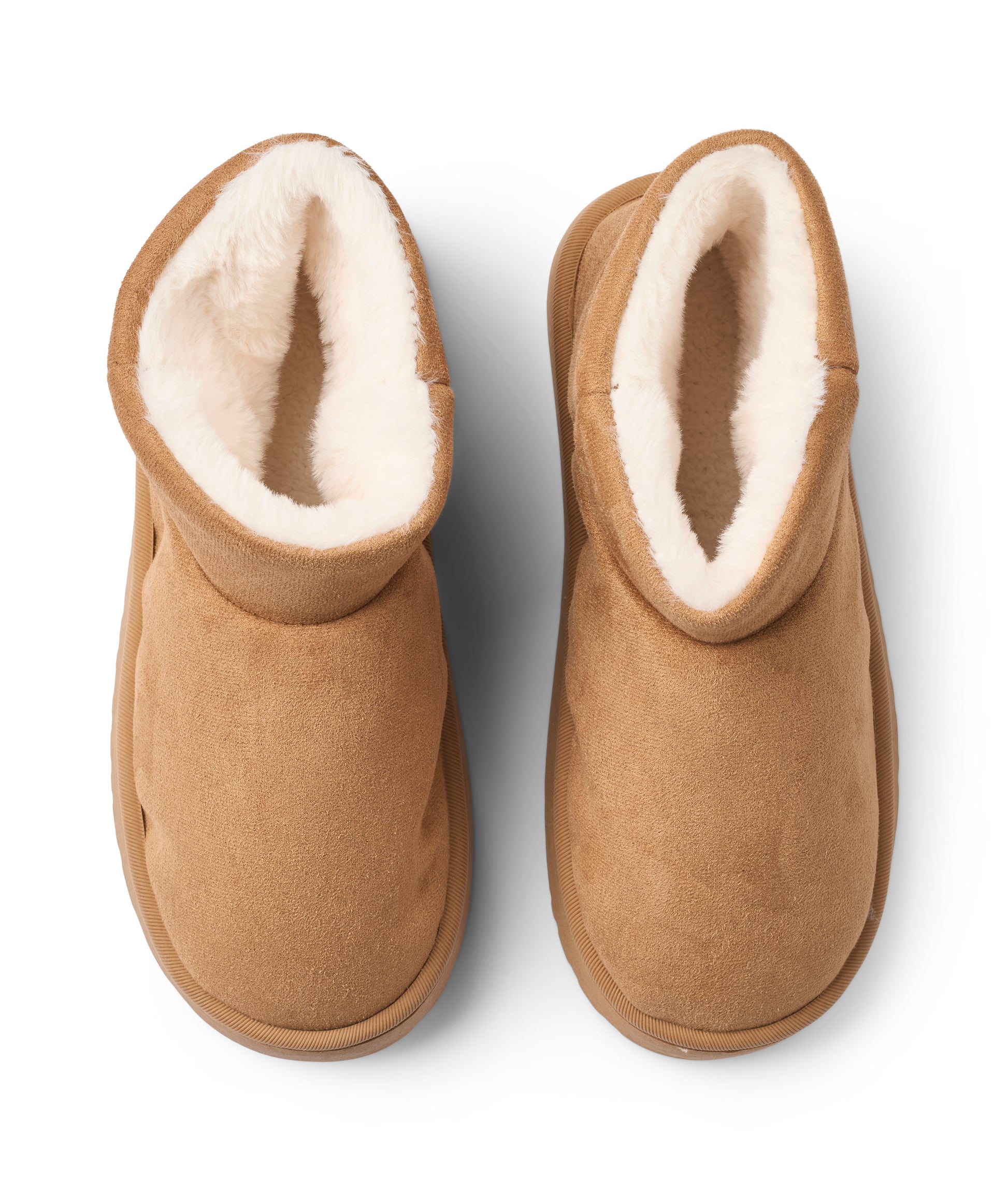 152945 | Missya - Fluffy Camel