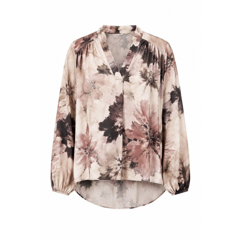 155618 | 2-Biz – Bluse med Eve Brun-mønster i viskose med mauve/beige print, V-udskæring og asymmetrisk kant.