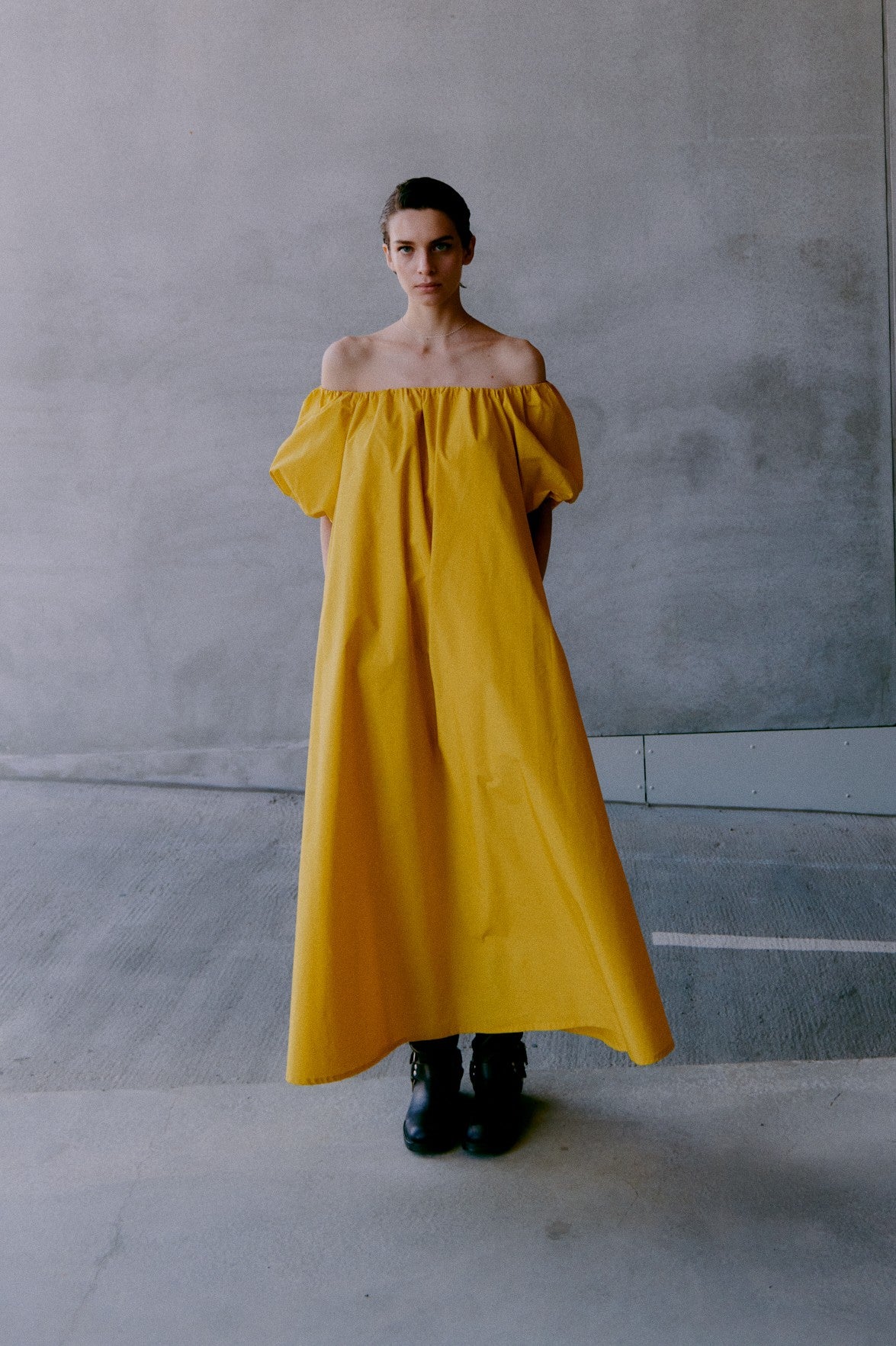 153527 | 2NDDAY - Gia Sennep