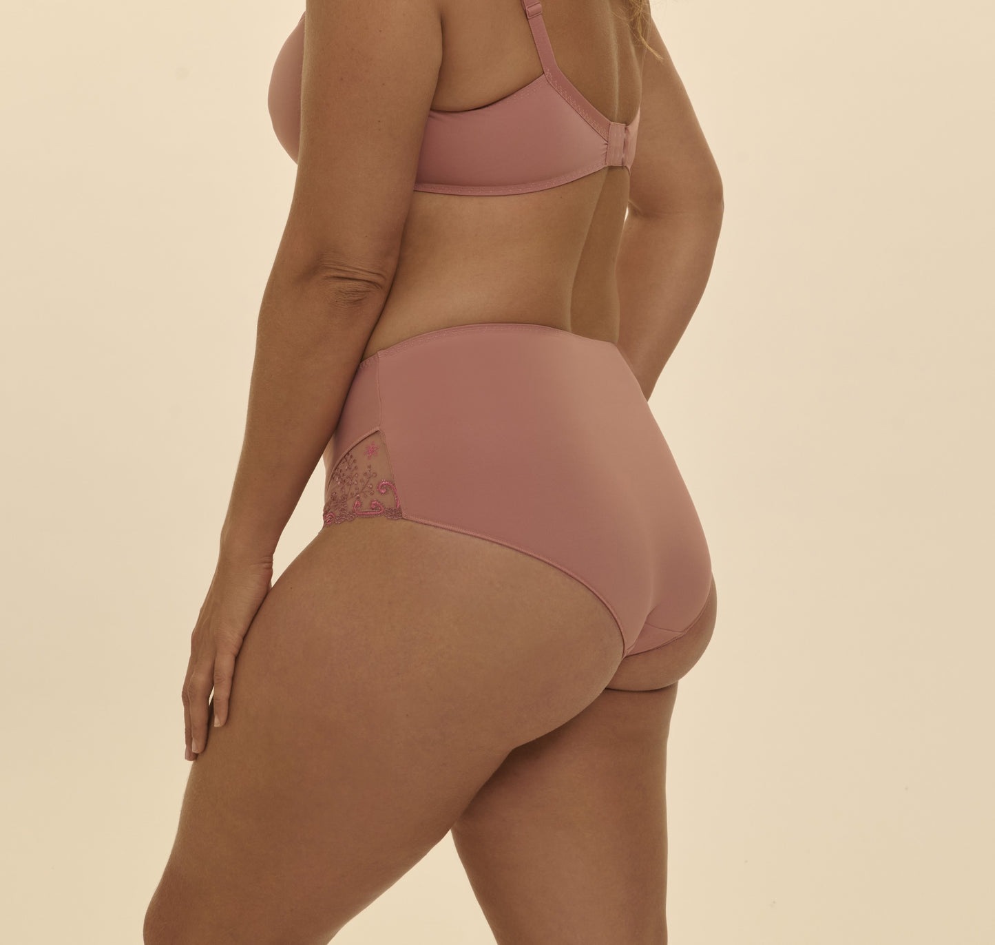 153813 | Simone Perele - Délice Smokey Pink Gammelrosa