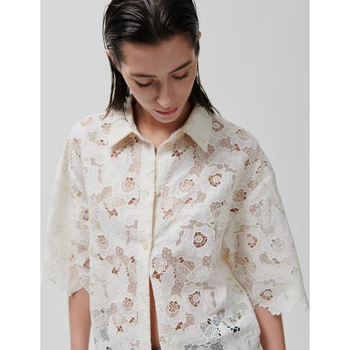  i Off white fra 2NDDAY