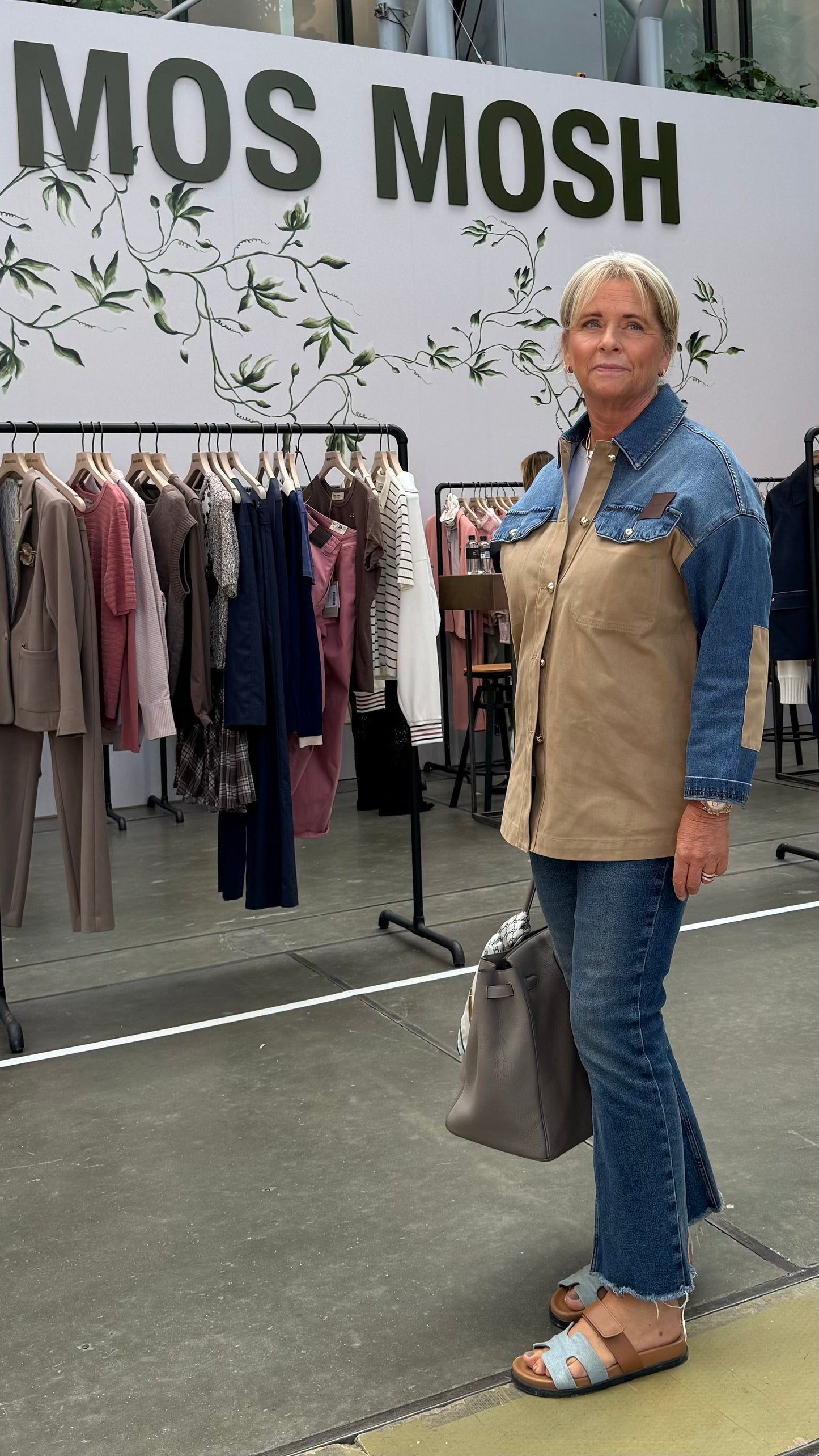 152141 | MOS MOSH - Alia Camel