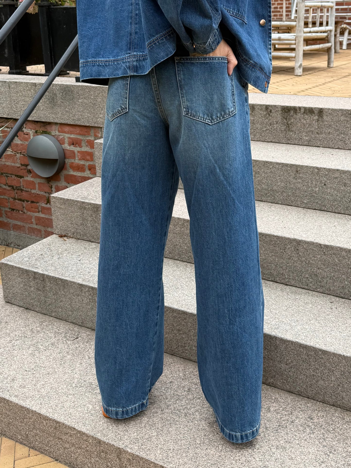 152138 | WithBlack - Carla Denim