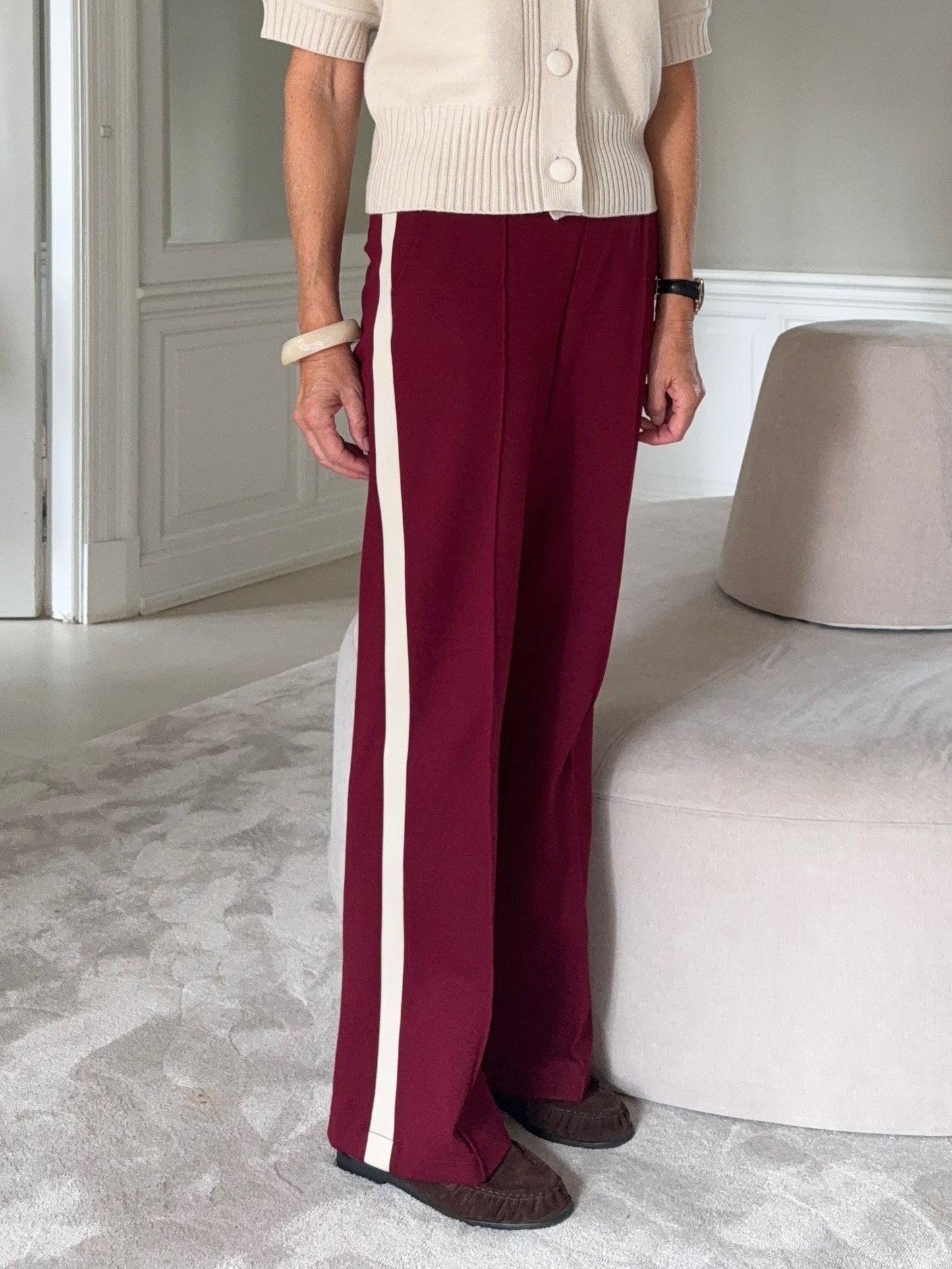 152096 | Red Button - Colette Bordeaux