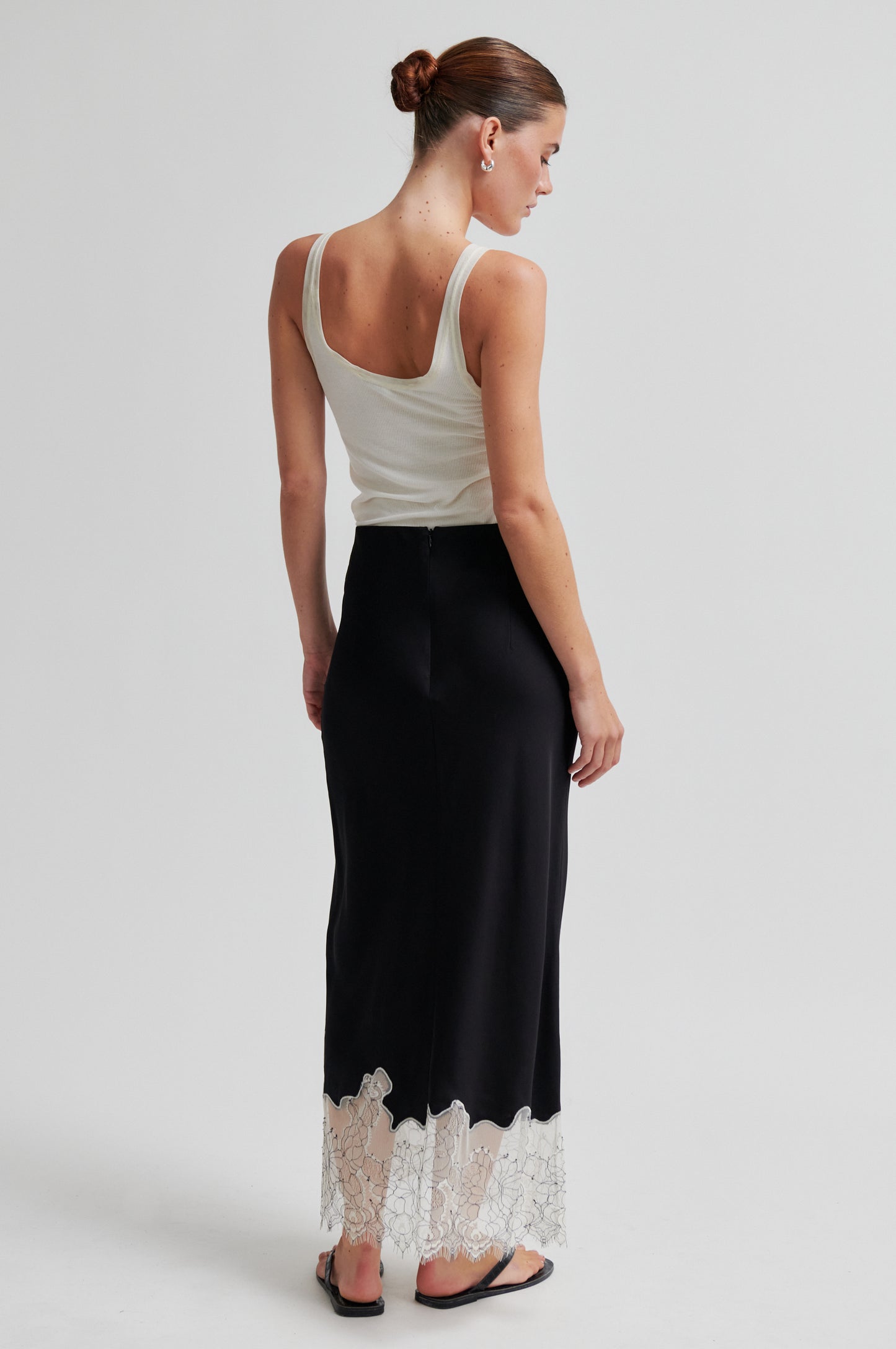 154773 | SECOND FEMALE - Wila Sort