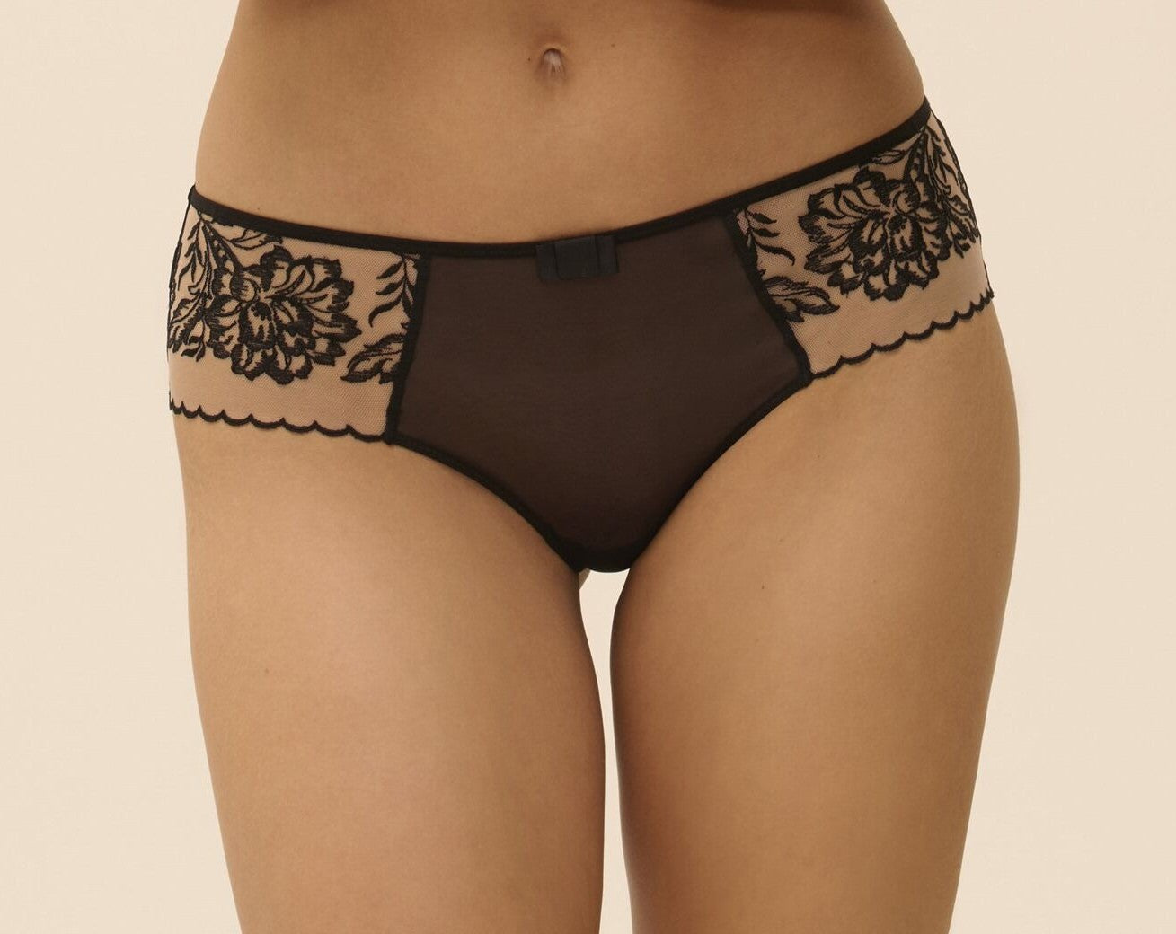 151870 | Simone Perele - Romance 024 Sort