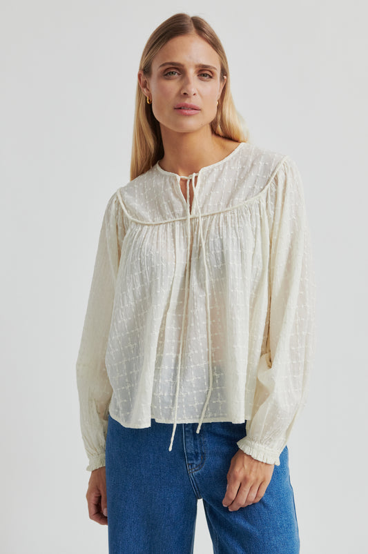  i Off white fra SECOND FEMALE