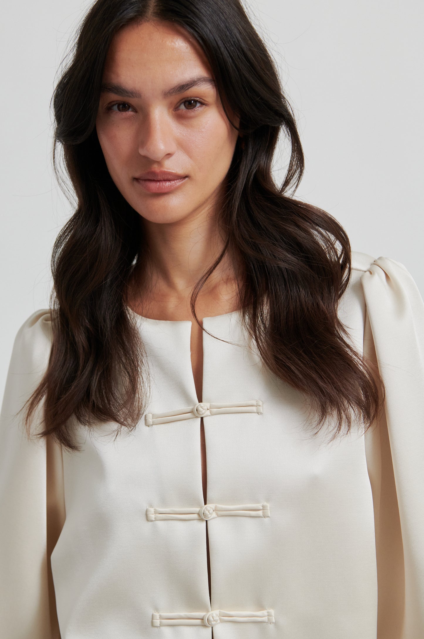 154258 | SECOND FEMALE - Perlla Off white