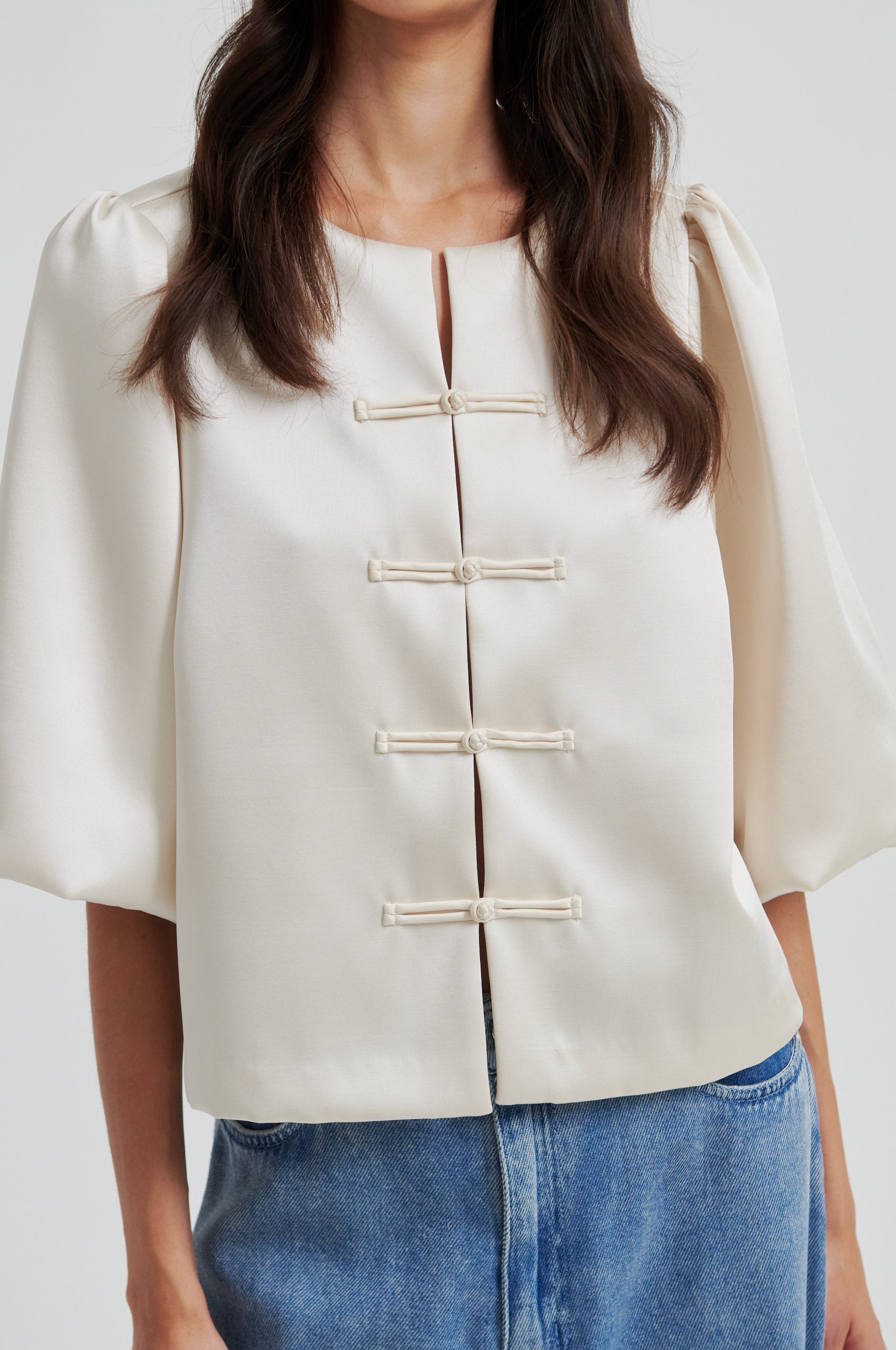 154258 | SECOND FEMALE - Perlla Off white