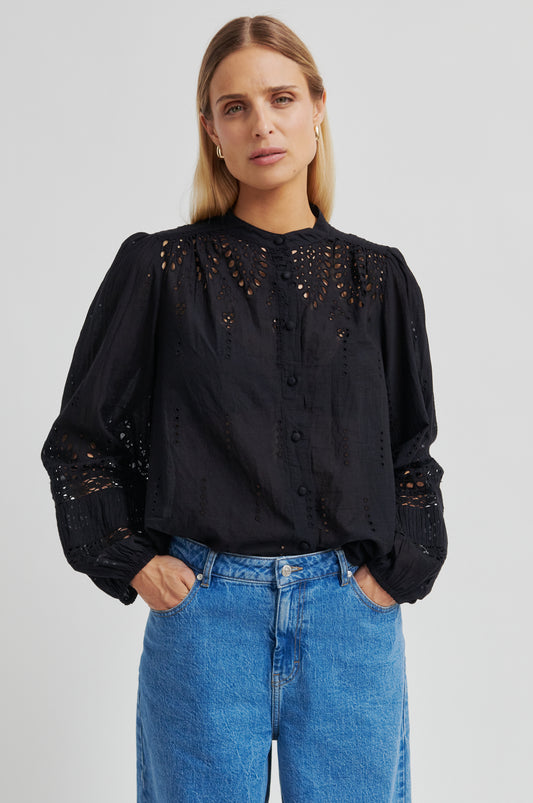  i Sort fra SECOND FEMALE