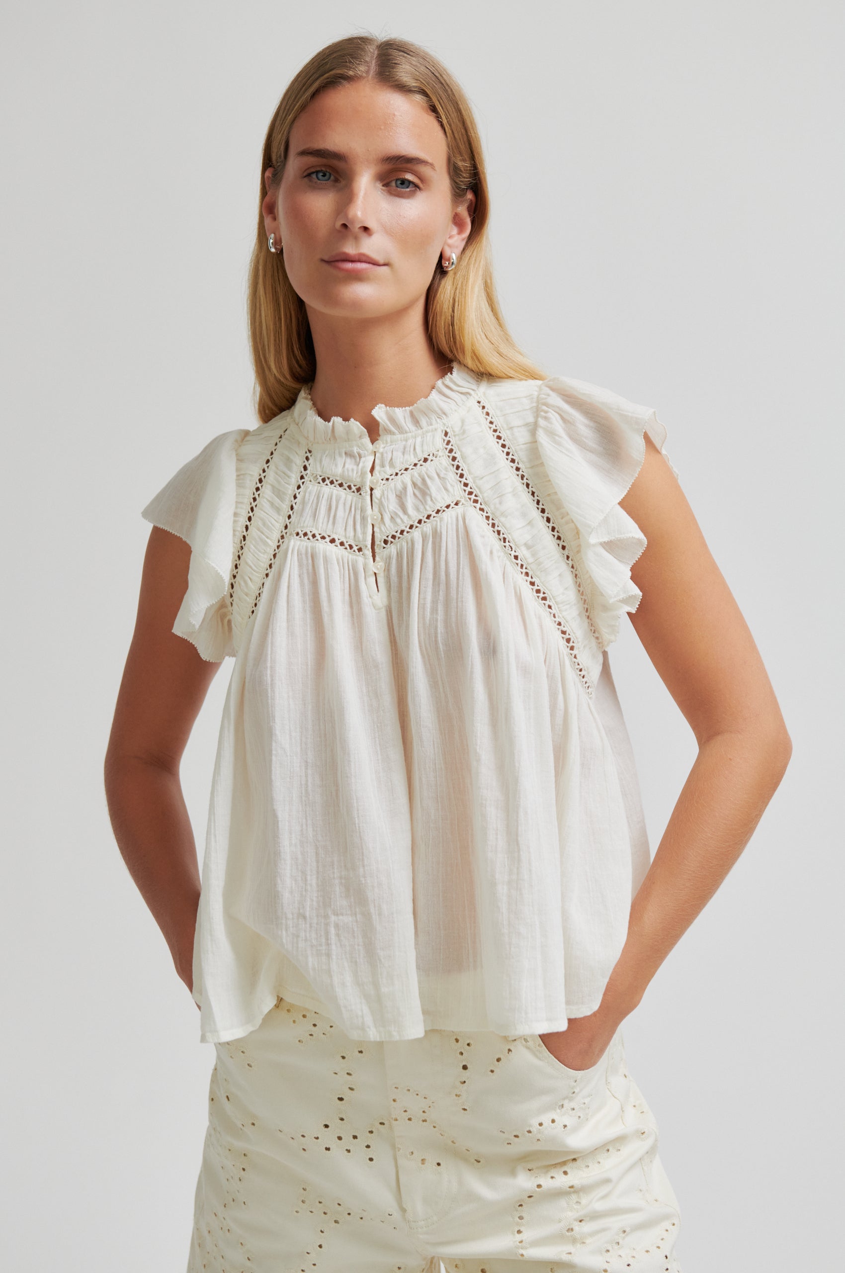 154876 | SECOND FEMALE - Gaya Off white