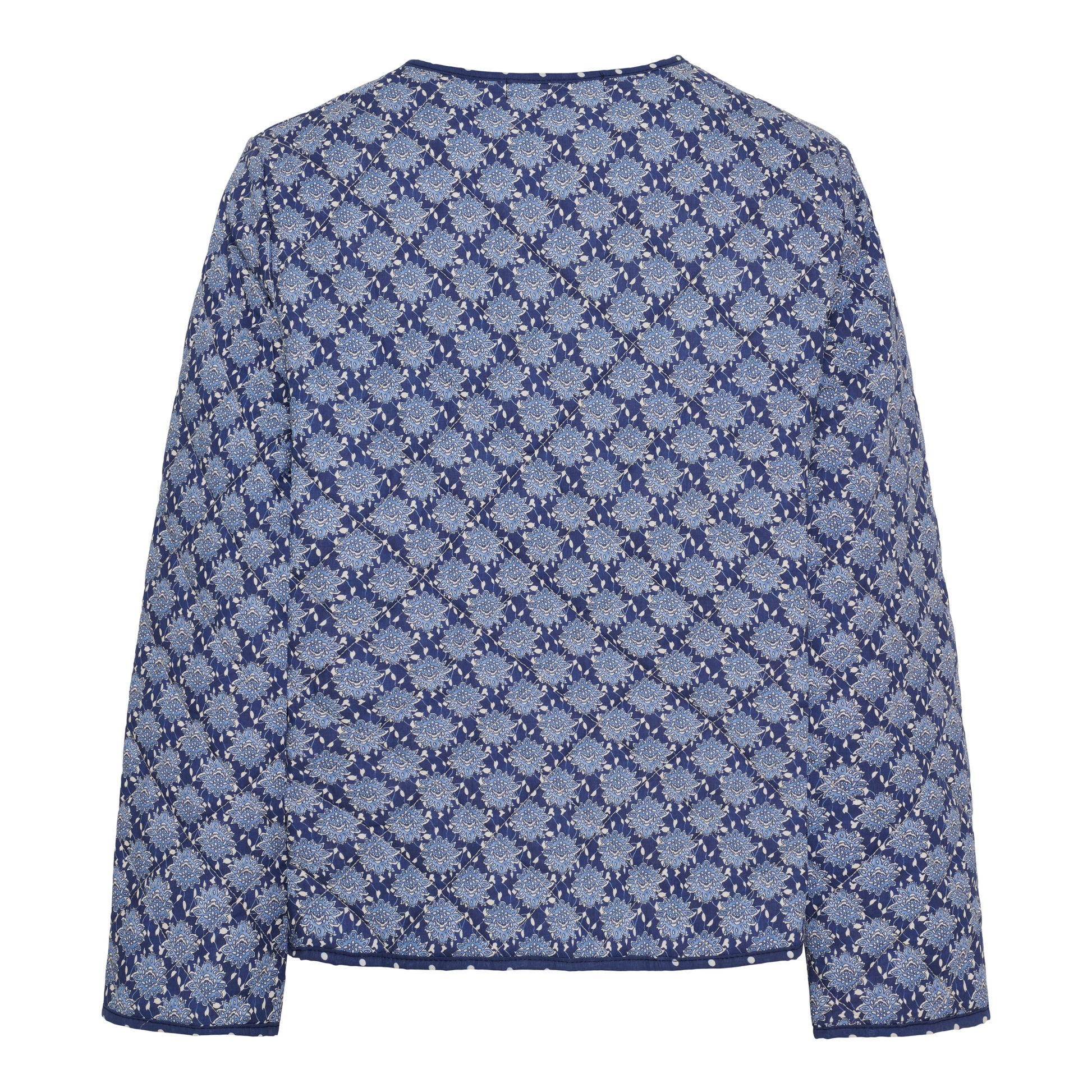 153718 | Marta du Château - Avril Blå