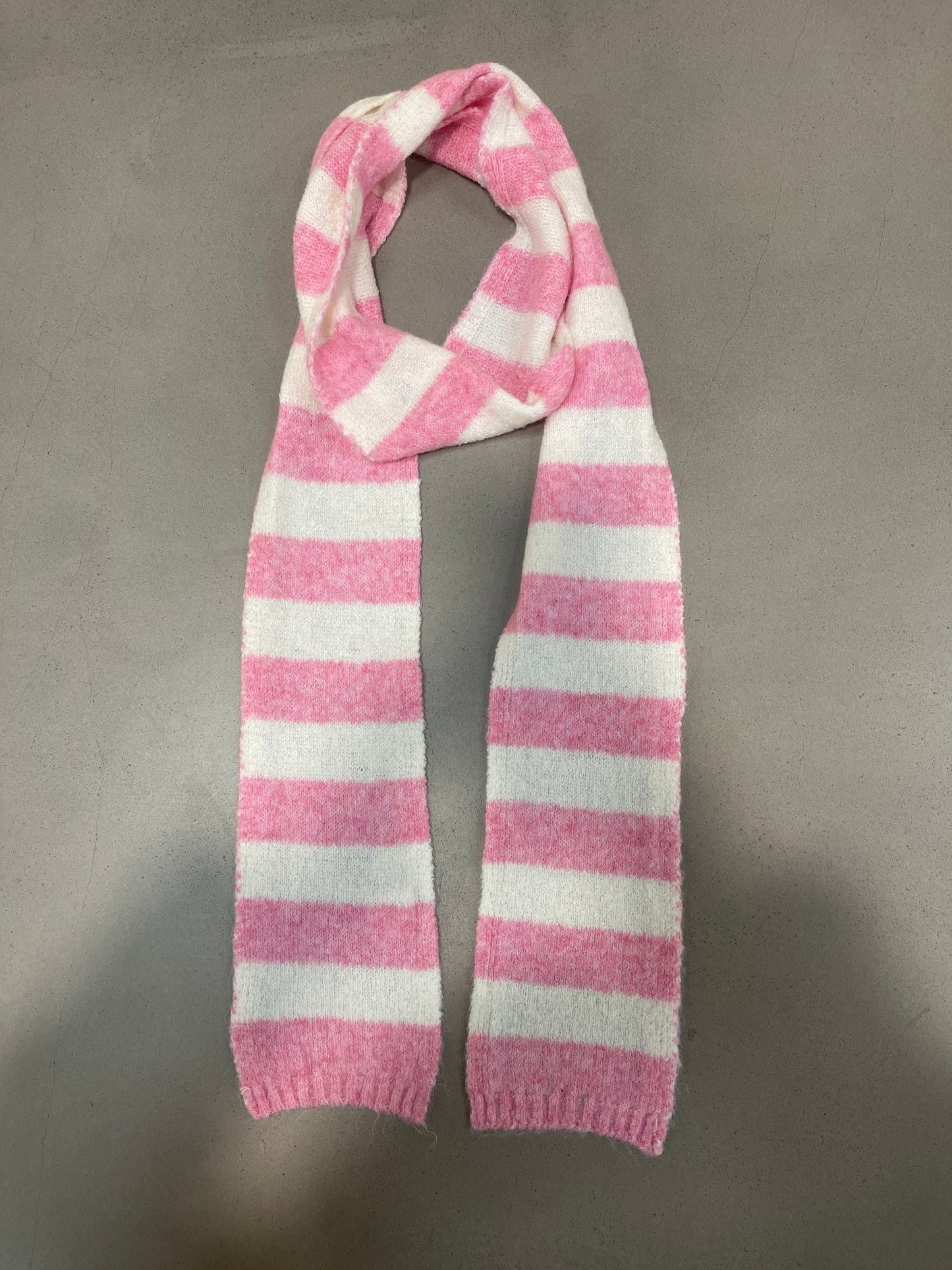 153768 | Marta du Château - Silla Pink