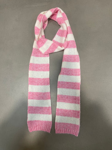 153768 | Marta du Château - Silla Pink