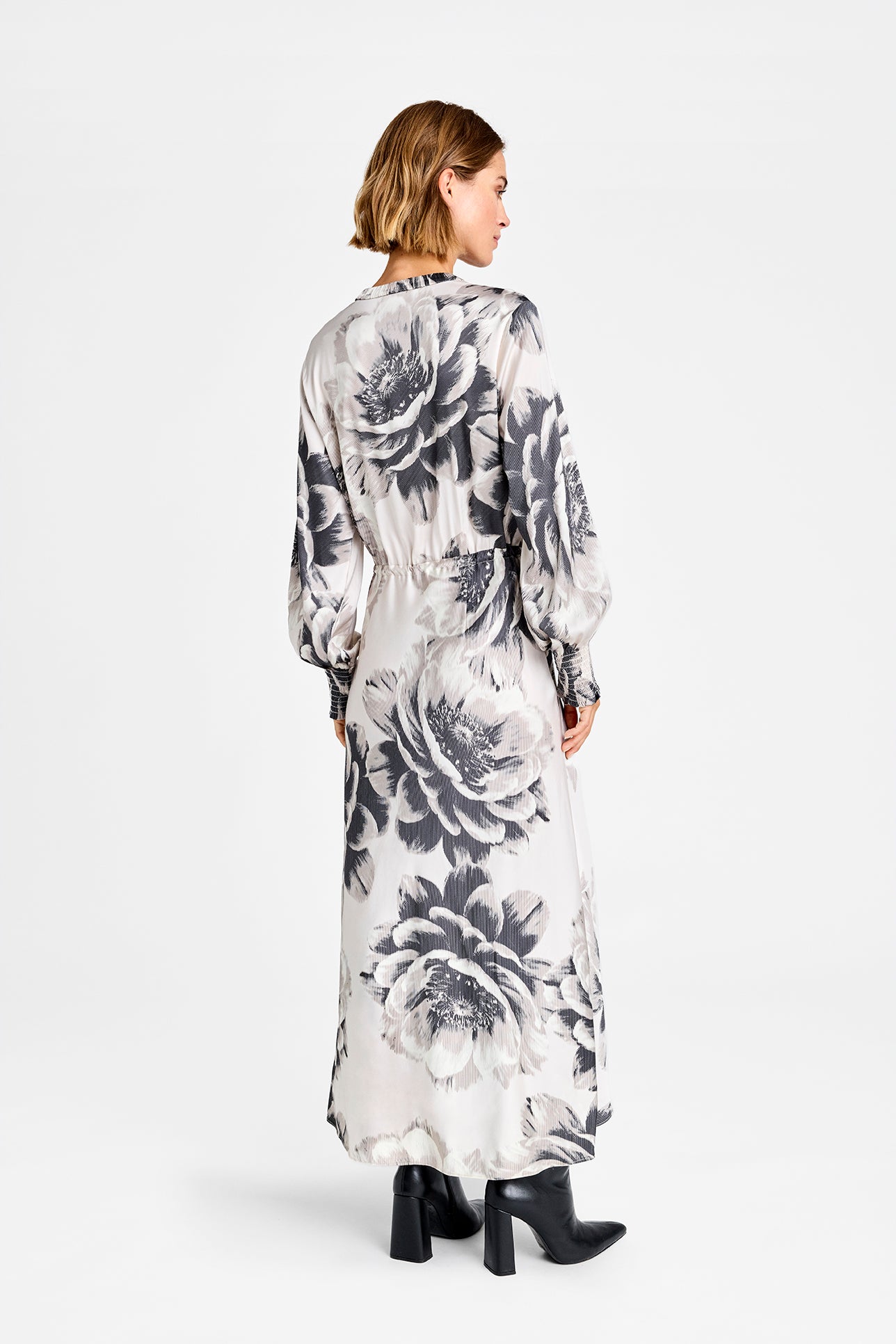 153113 | Gustav - Britney Off white mønstret