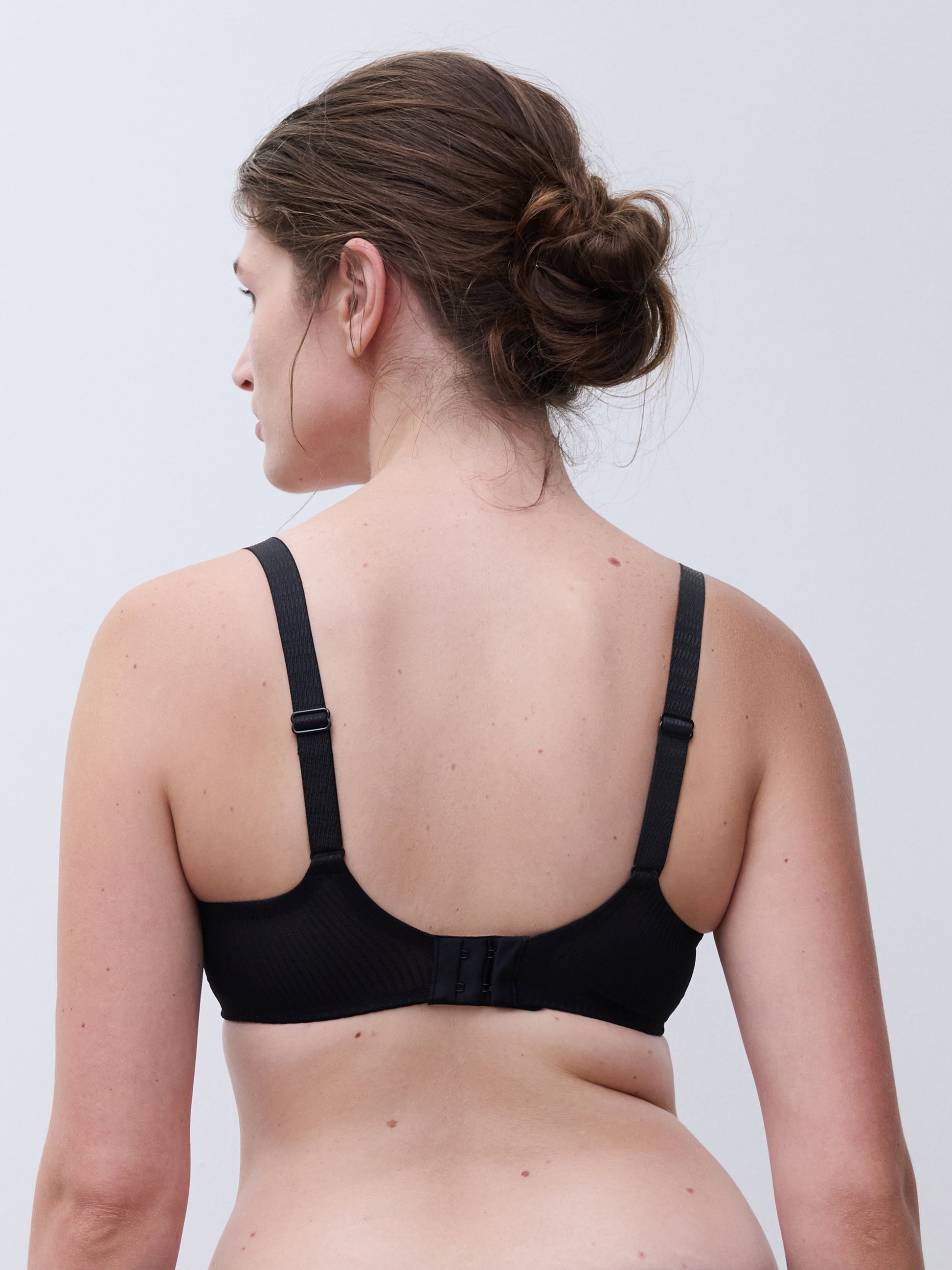 153824 | Chantelle - Legend Black Sort