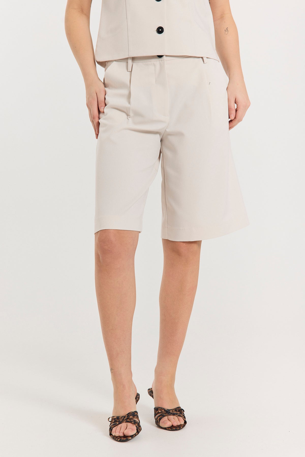 154670 | Freequent - Maeve shorts Sand
