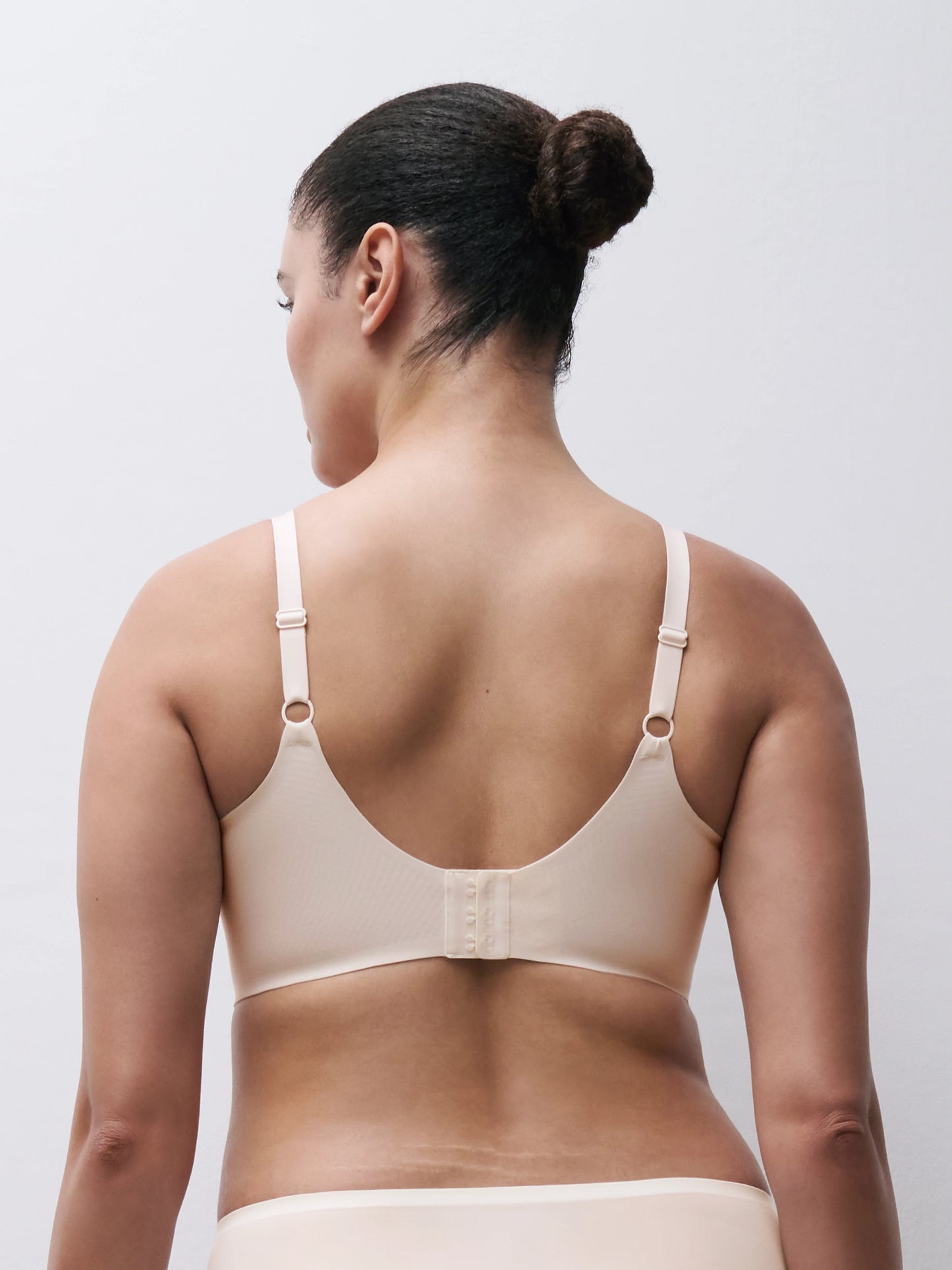 155792 | Chantelle Seamless - Soft Stretch Power Off white