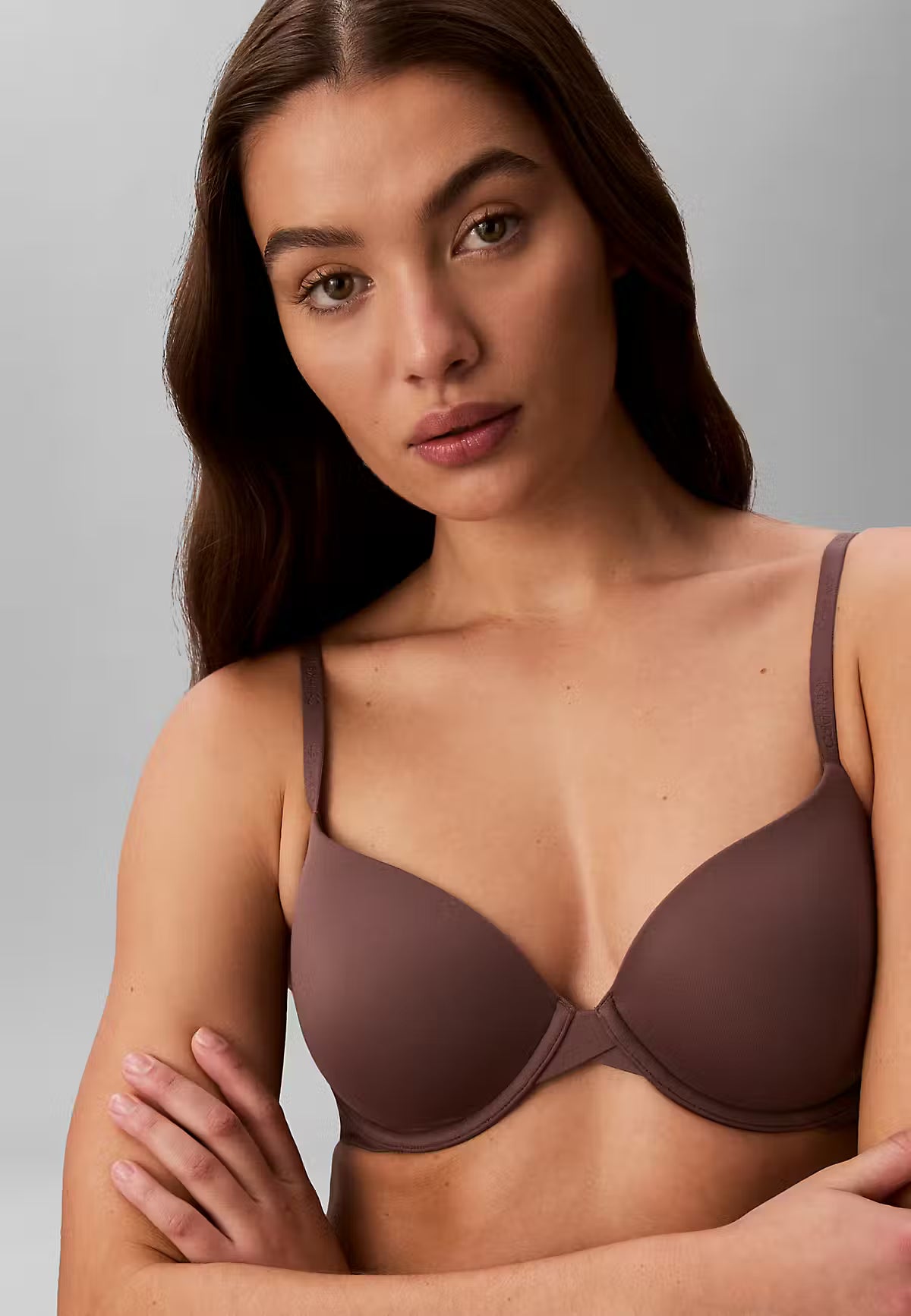 155201 | Calvin Klein - Botanical Brown Brun