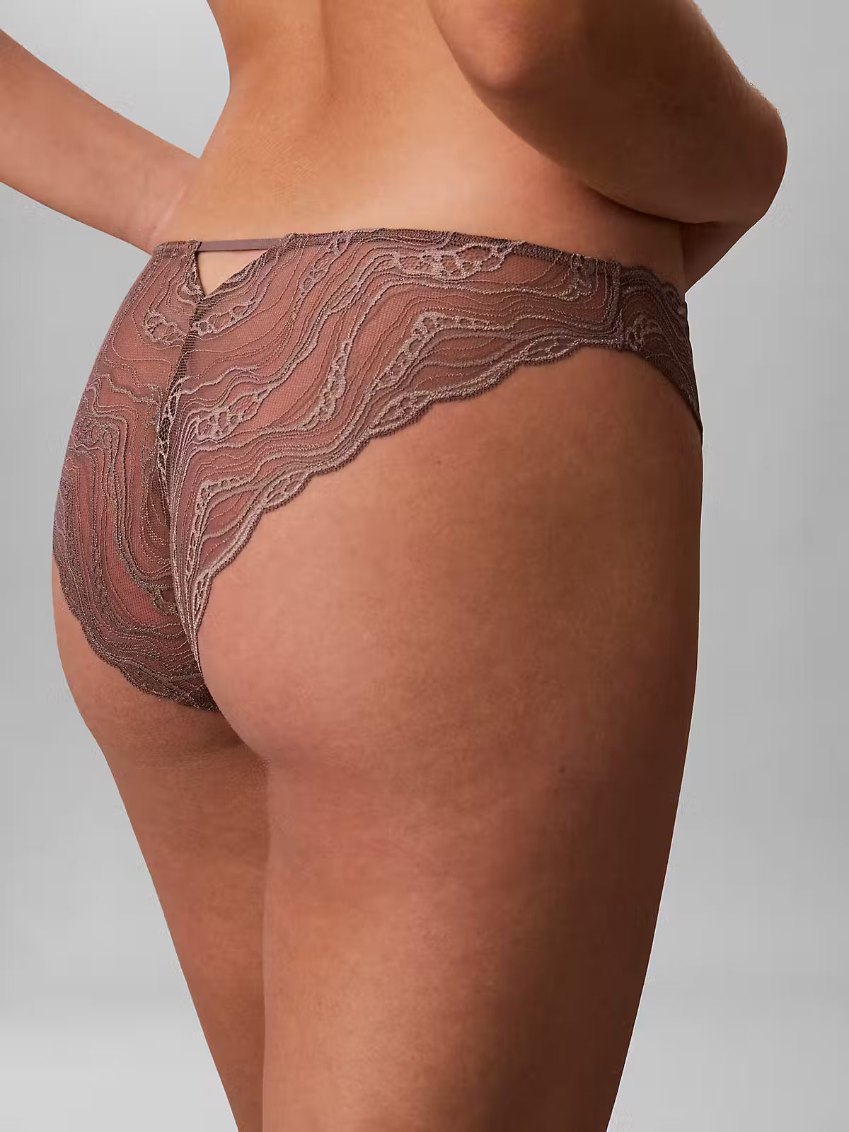 154191 | Calvin Klein - Botanical Brown Mørkebrun