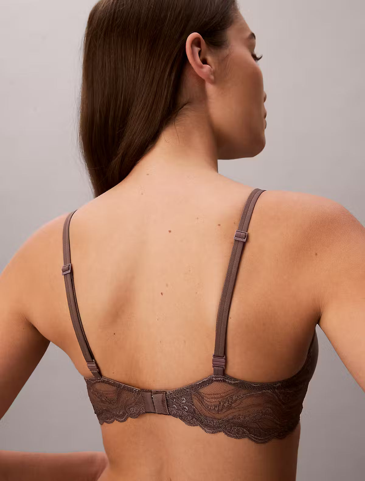 154192 | Calvin Klein - Botanical Brown Mørkebrun