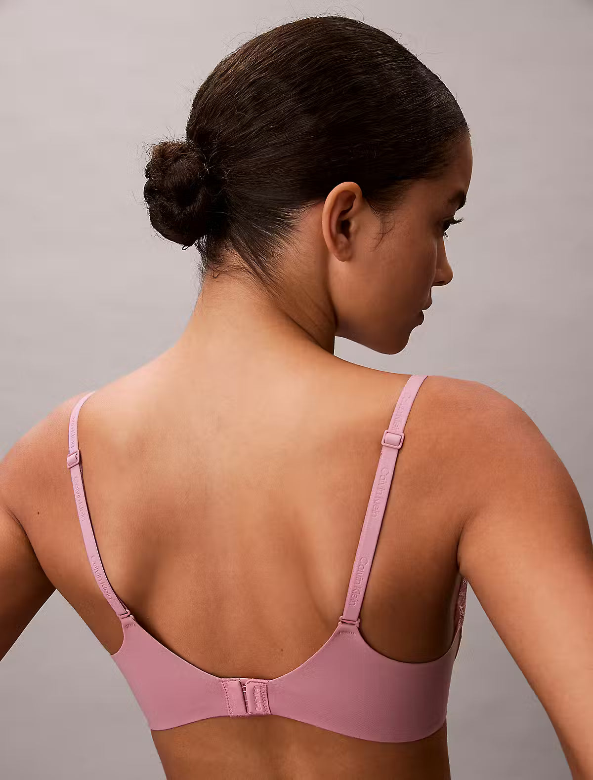 153670 | Calvin Klein - Soft Mauve Gammelrosa