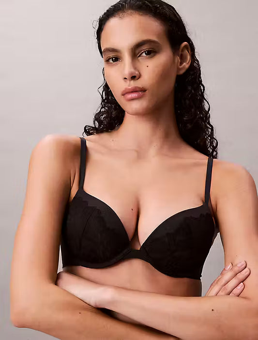  i Sort fra Calvin Klein