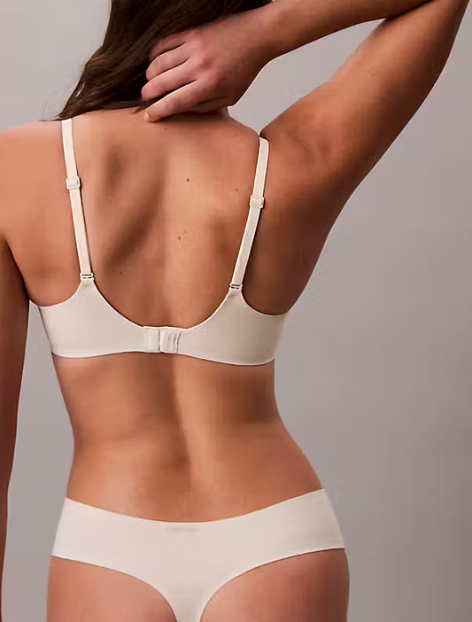  i Beige fra Calvin Klein