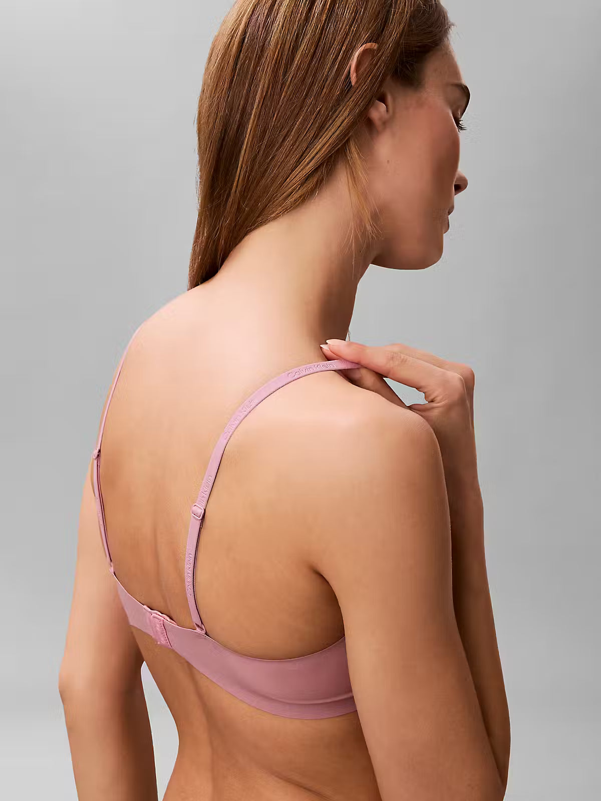 153809 | Calvin Klein - Soft Mauve Gammelrosa