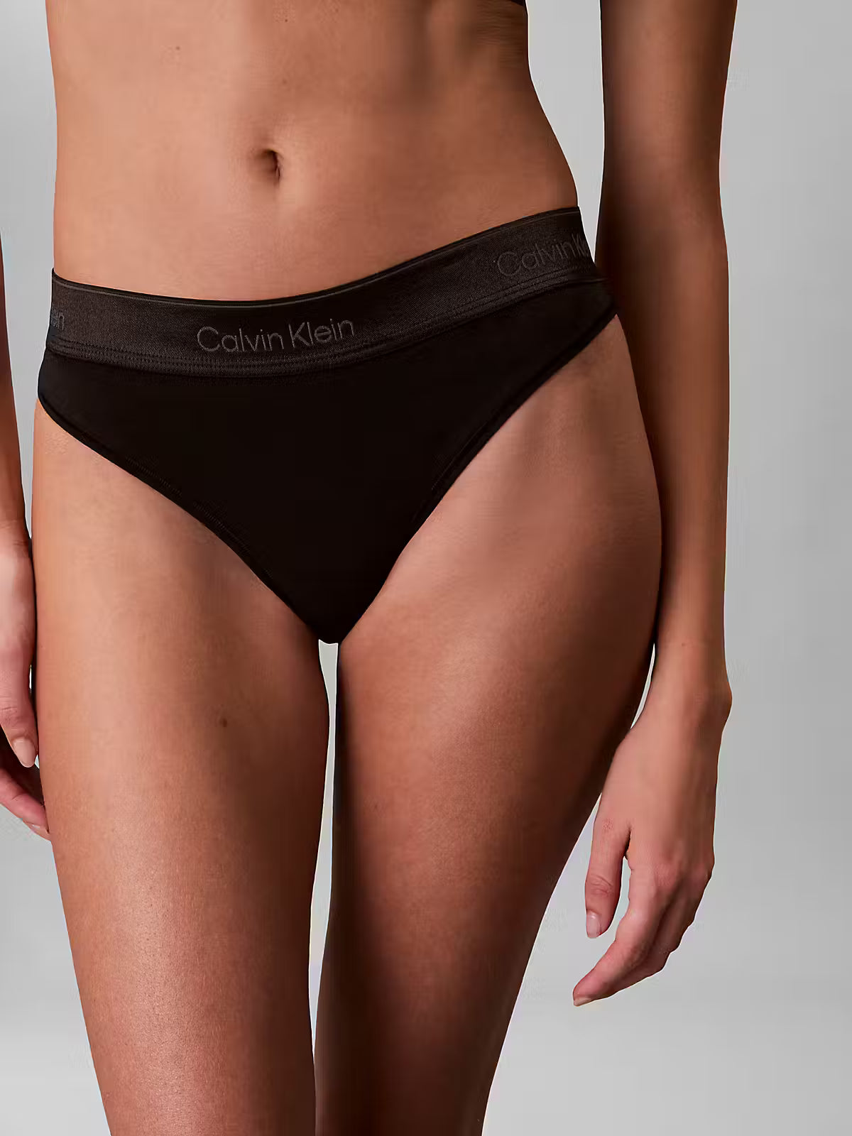 155725 | Calvin Klein - QF8826 Sort
