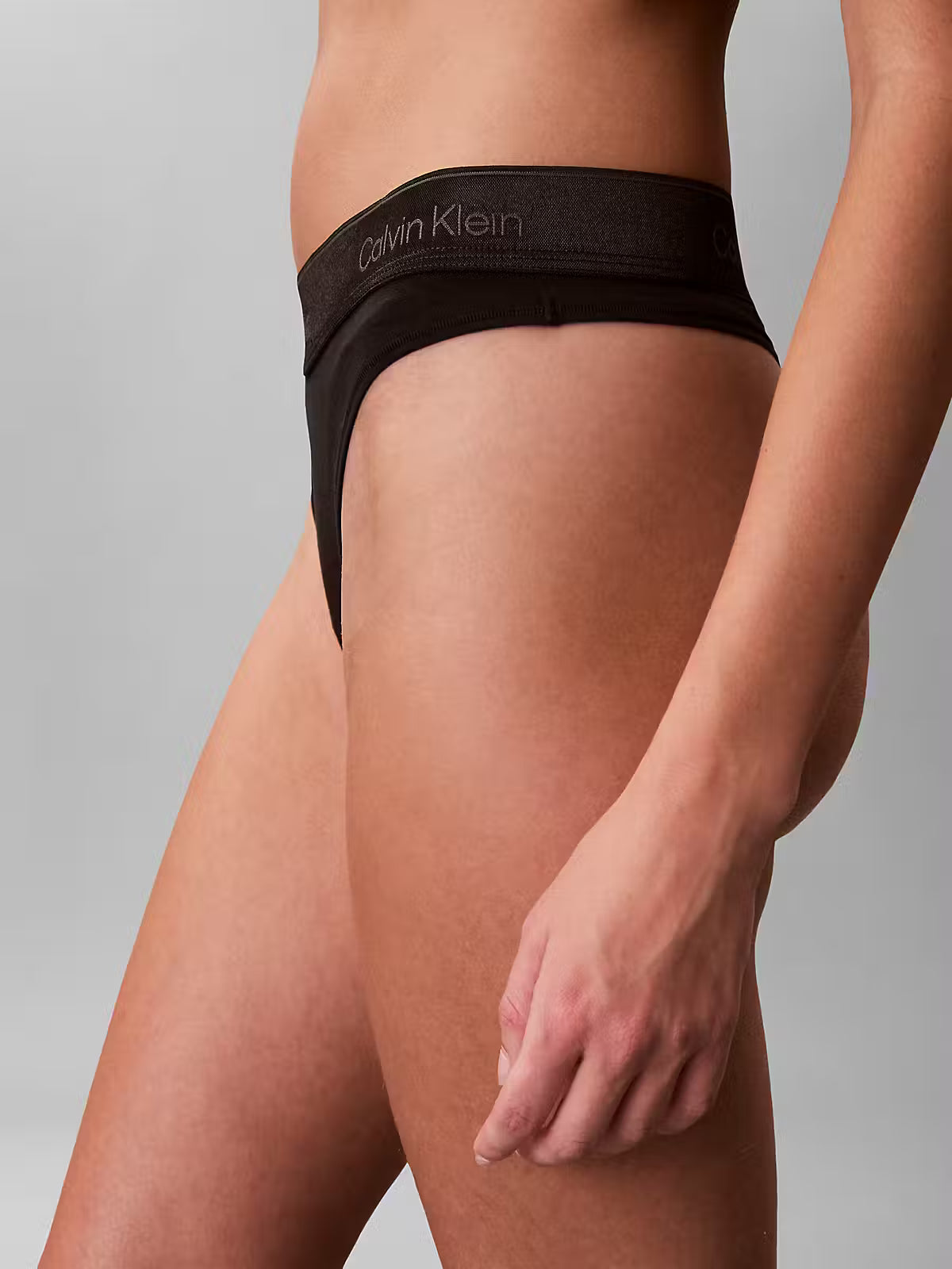 155725 | Calvin Klein - QF8826 Sort