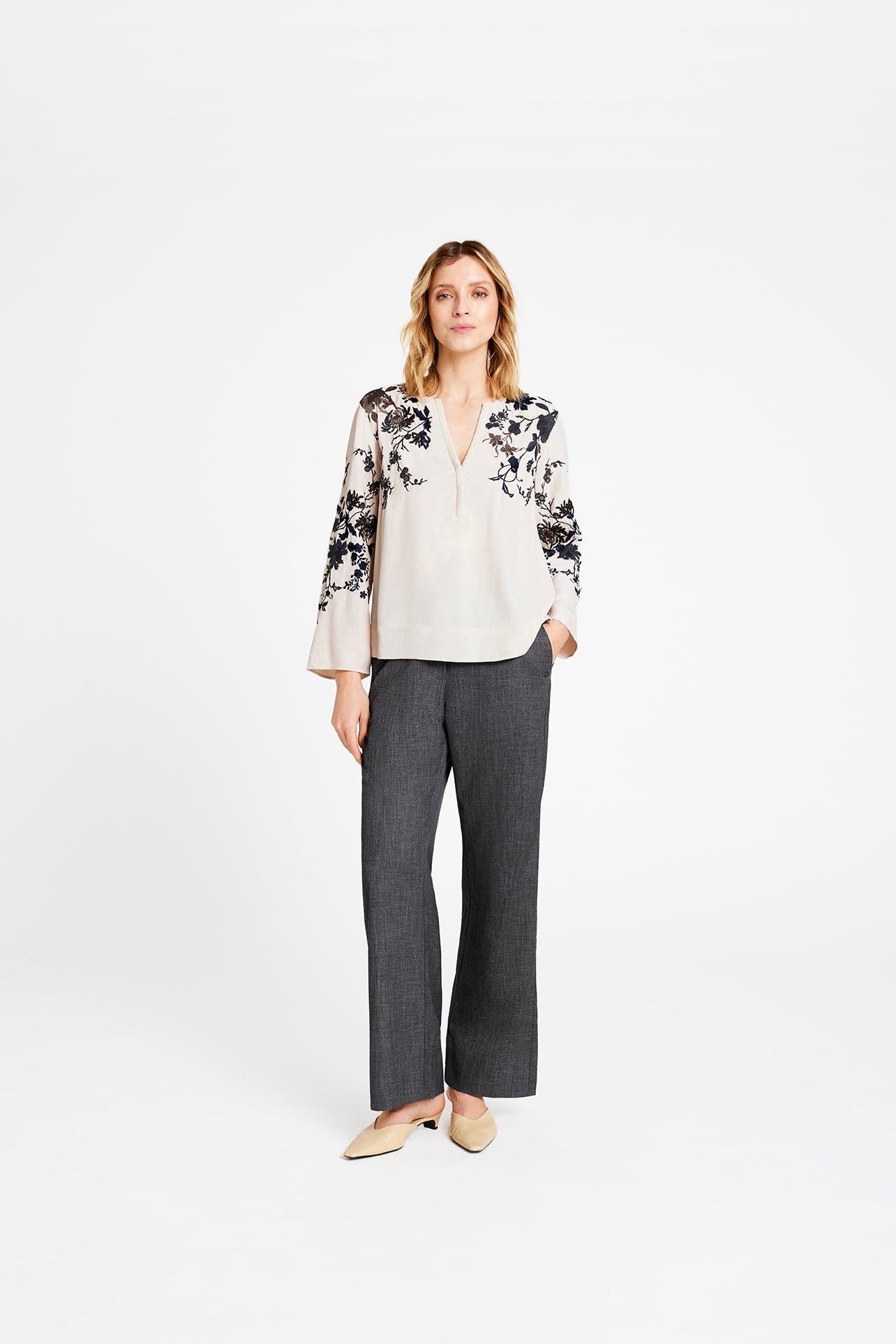 152309 | Gustav - Naja Beige