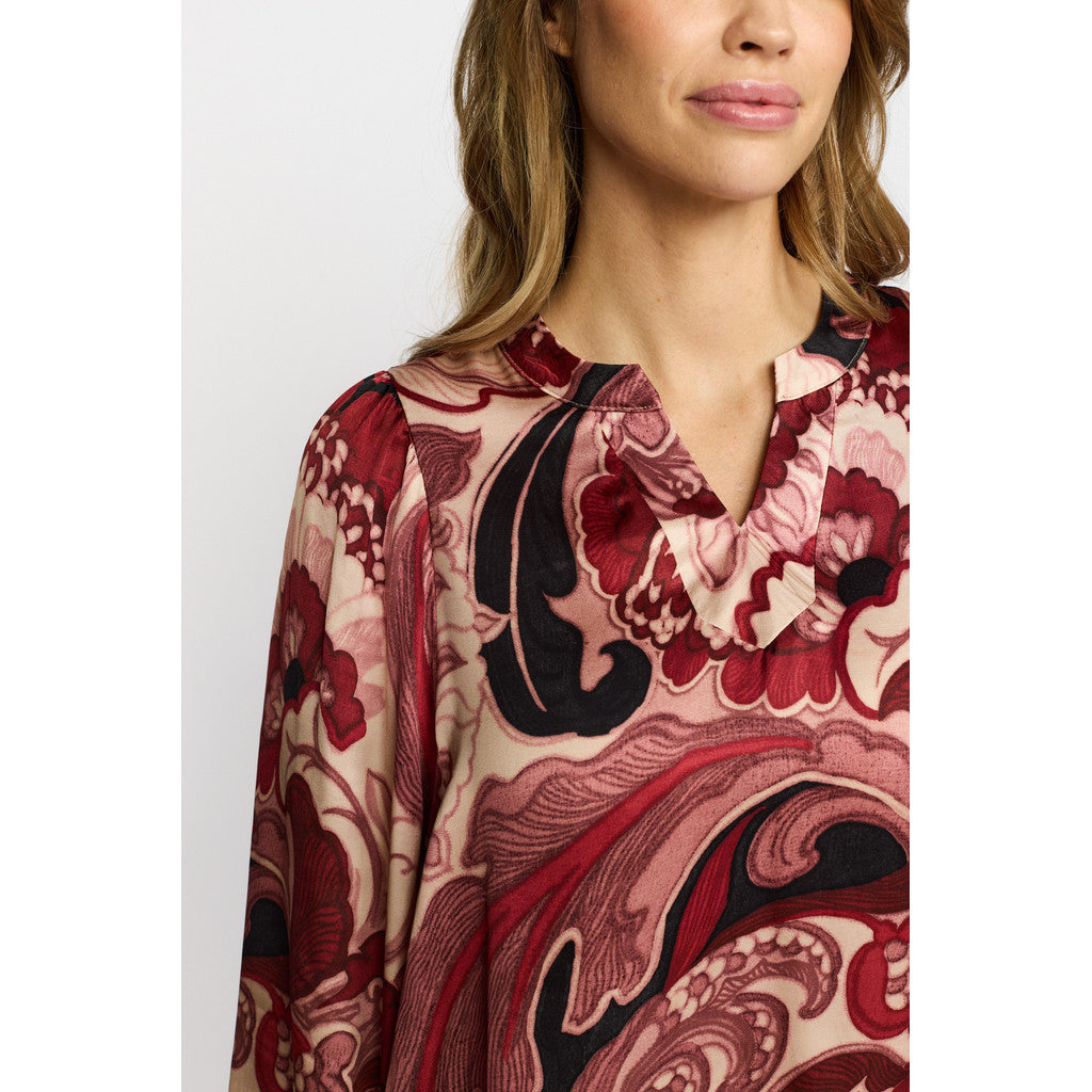 153223 | 2-Biz - Runa Bordeaux