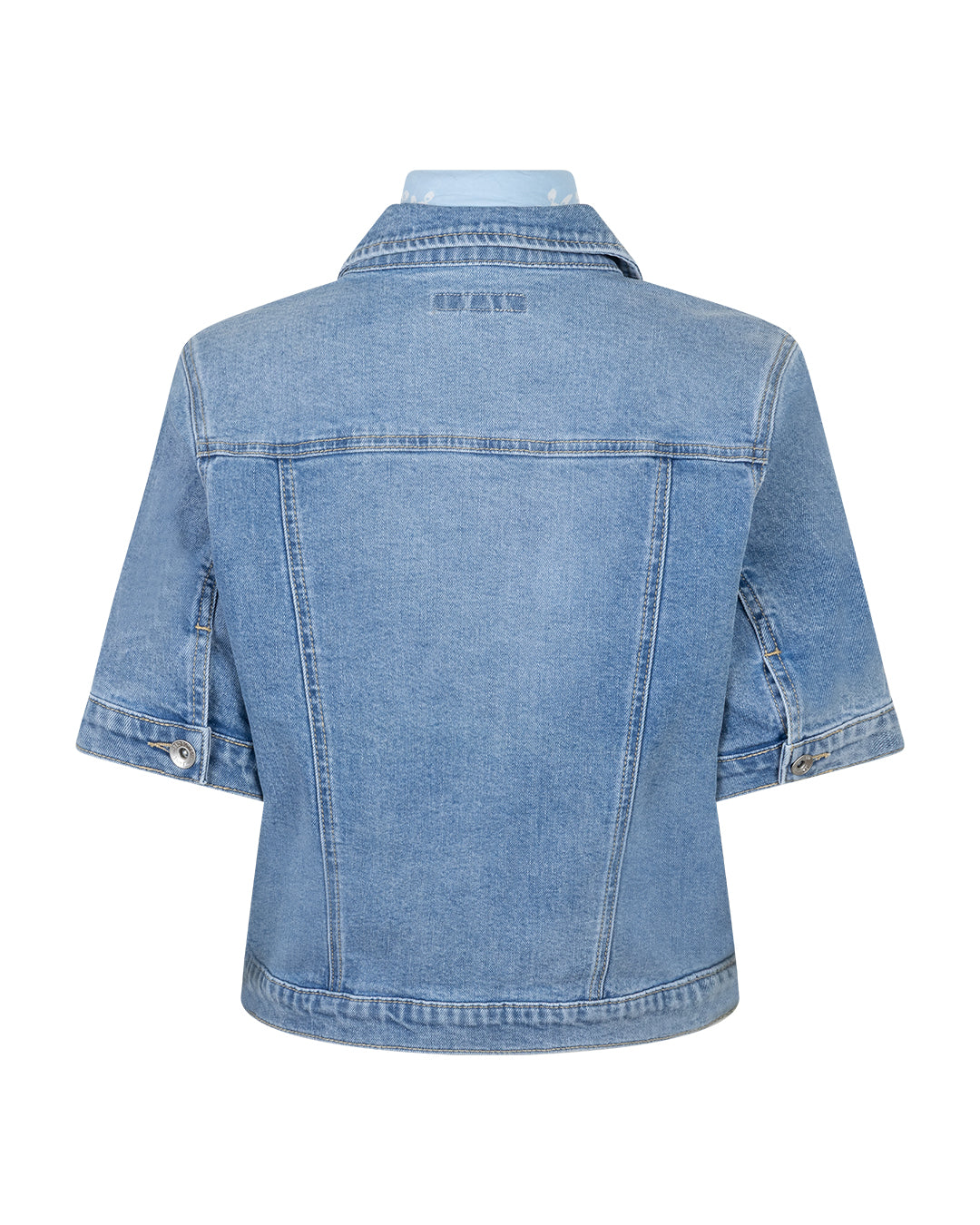 153837 | Red Button - Jackie Lys denim