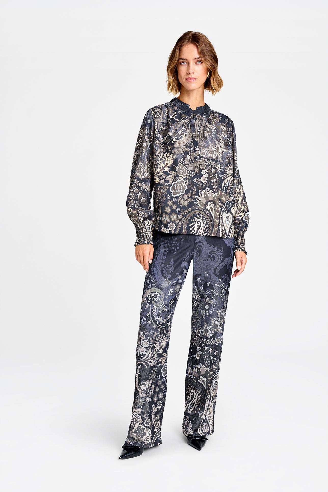 153079 | Gustav - Bay Blå mønstret