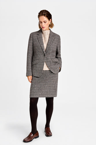 153109 | Gustav - Stacie Brun mønstret