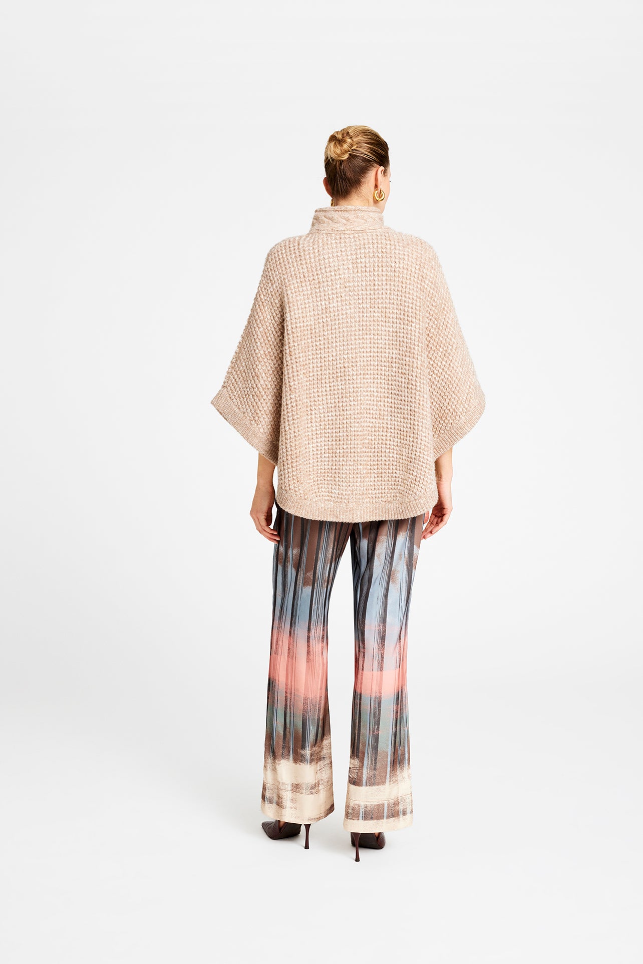 152546 | Gustav - Tekla Sand