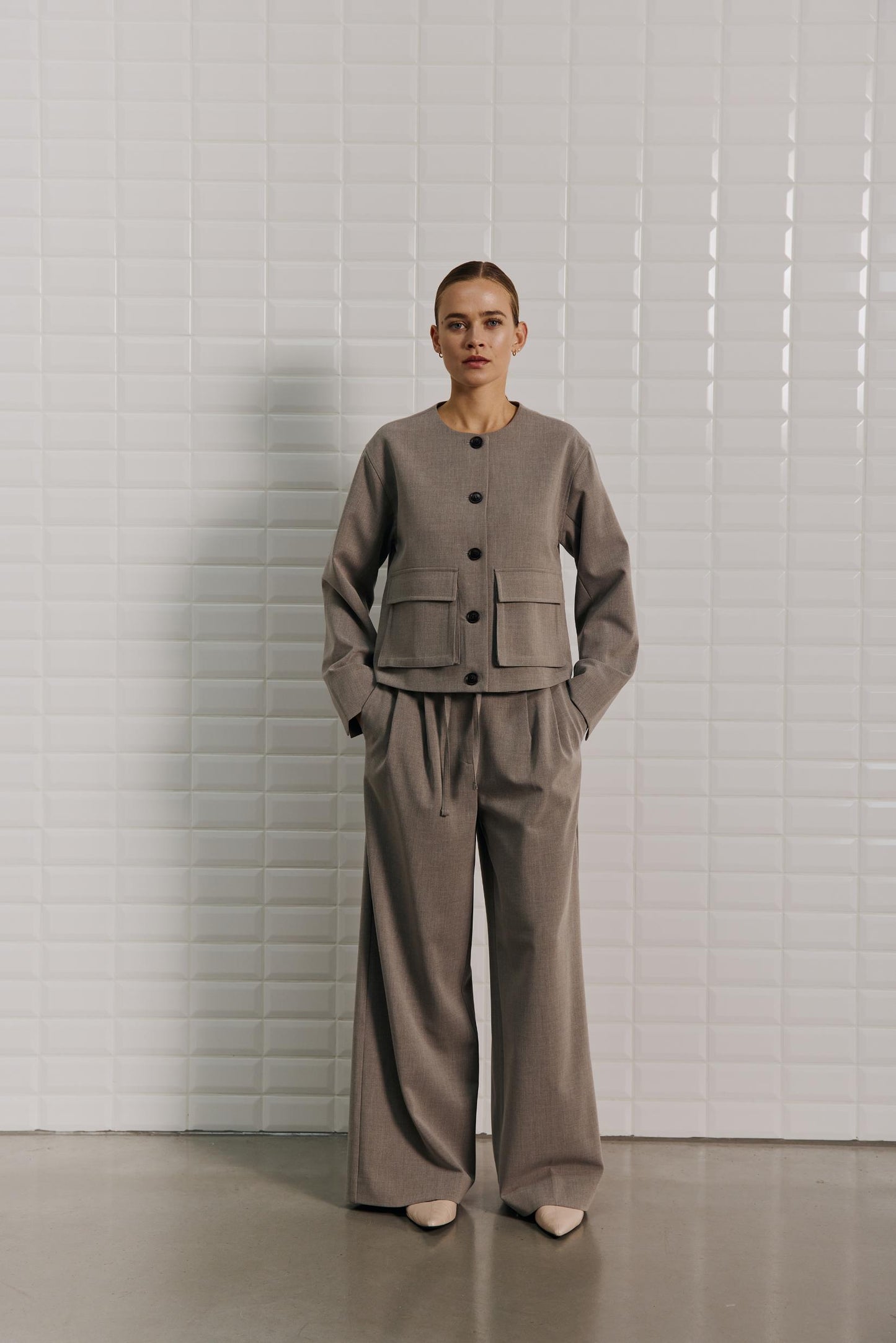 153616 | WithBlack - Agnolia Grå