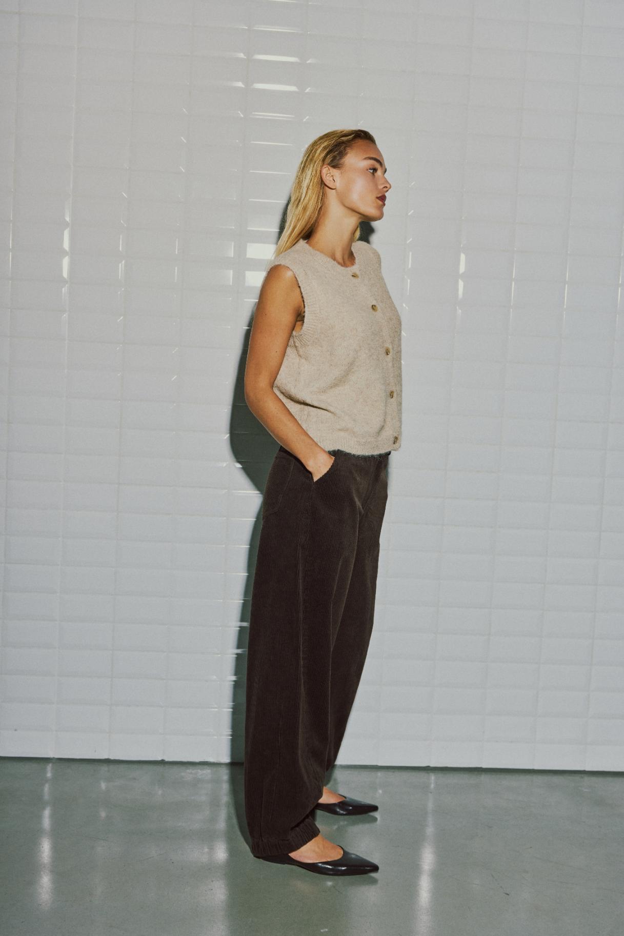 155635 | WithBlack - Wblandrea Sand