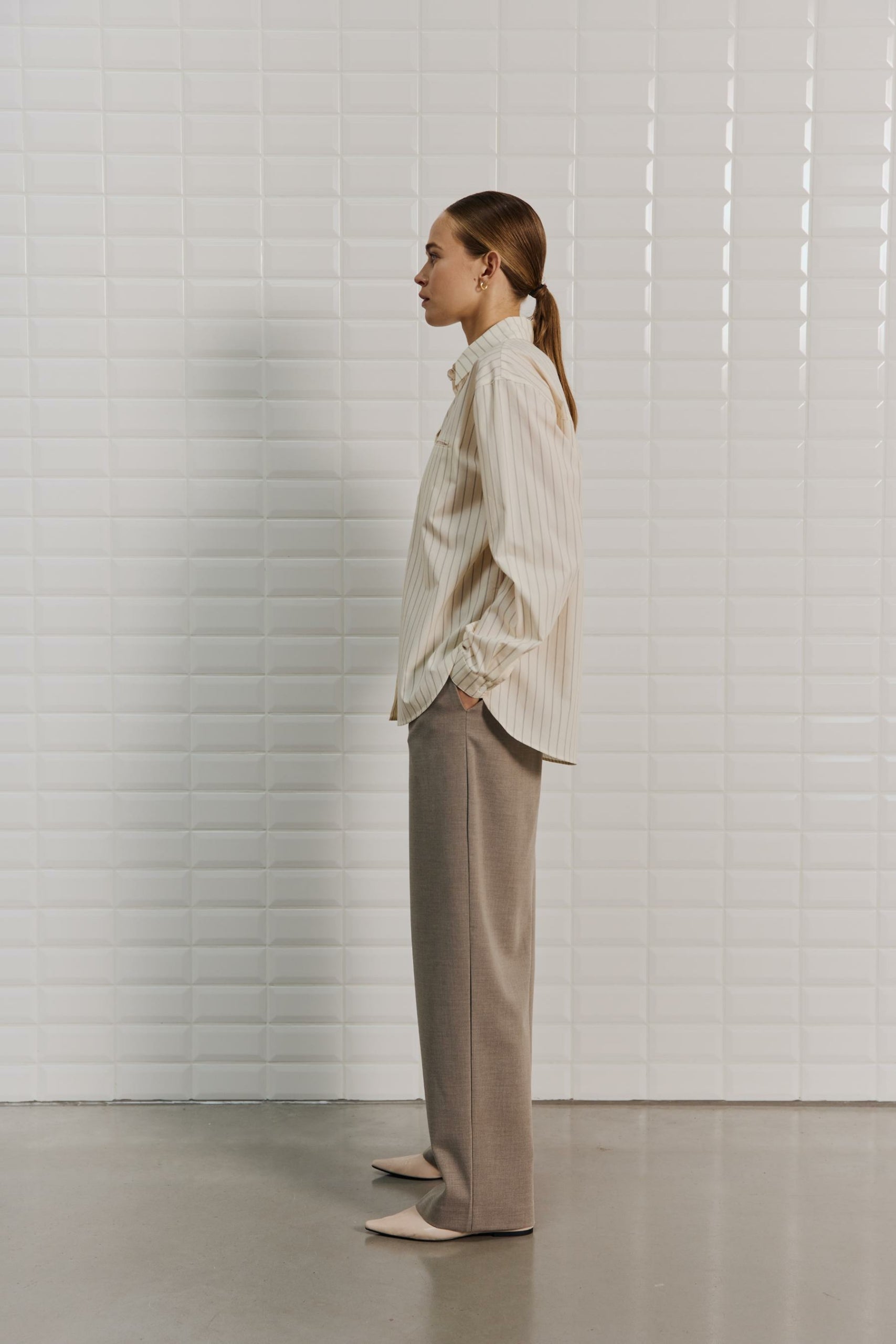 153618 | WithBlack - Elvor Off white