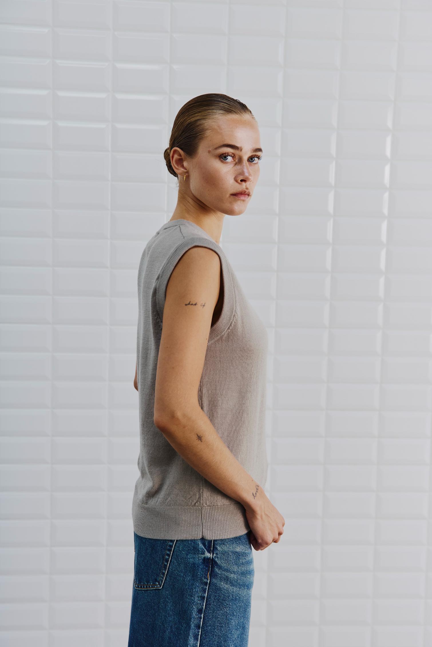 154512 | WithBlack - Miles Sand