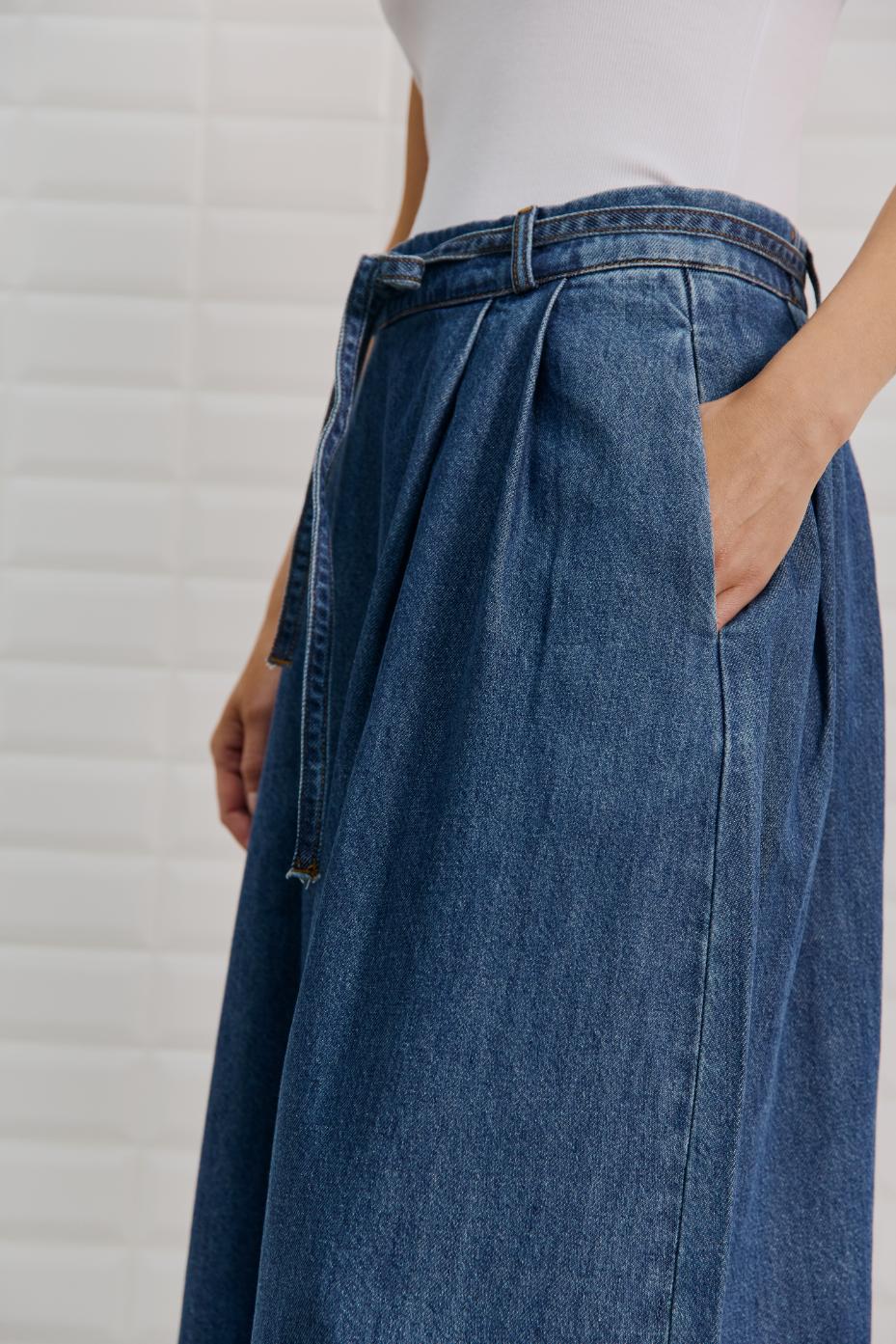 153610 | WithBlack - Penelope Denim